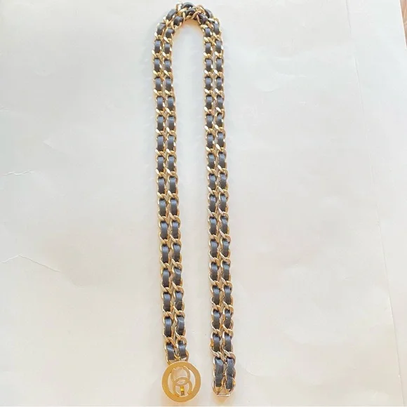 CHANEL Gold & Black Leather Chain Belt - Picture 8 of 12